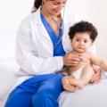 Visita dal pediatra: i controlli da fare