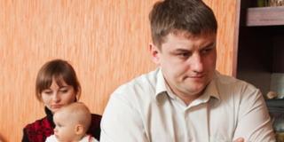 Perché il papà non riesce a giocare con il piccolo