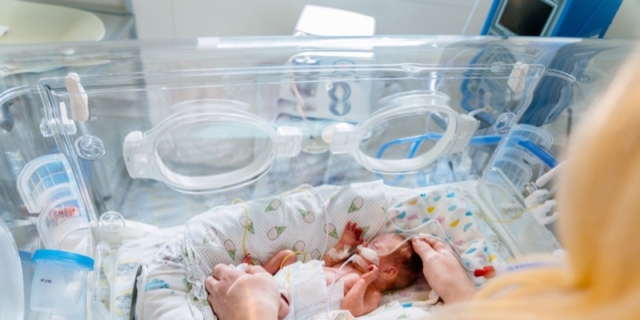 Come funziona l’incubatrice neonatale
