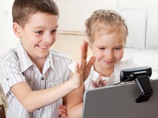 Bambini on line: i consigli dei pediatri 