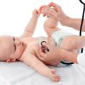 La visita dal pediatra: ecco quali controlli fare nei primi sei mesi di vita del bebè