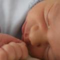 Il sonno del neonato: le dieci regole dei pediatri