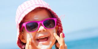 Sole e nei: screening gratuito per adulti e bambini 