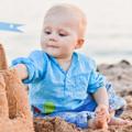 Bambini in spiaggia: ecco come non correre rischi