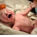 Il ruolo dell’ostetrica nel primo respiro del neonato