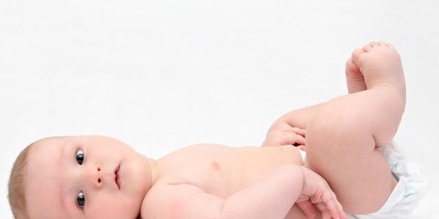 Diarrea del neonato: quando serve il pediatra? Diarrea del neonato: quando serve il pediatra?