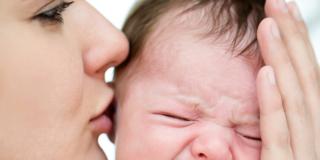 Solo il cervello delle donne reagisce al pianto del bambino