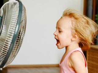 Raffreddore: al bambino può venire anche in estate   