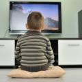 Bambini davanti alla tv: conta anche lo status familiare