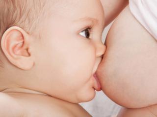 Allattamento al seno: vista della mamma a rischio?