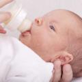 Che cosa fare per l’intolleranza al latte del neonato?
