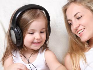 Educazione musicale nei piccoli: ecco i consigli per mamma e papà 
