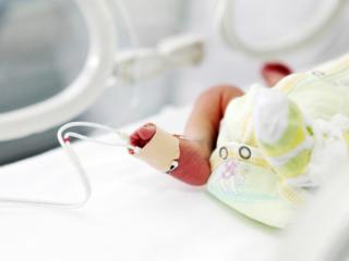 Prematuri: piccolissimi alla nascita ma già forti