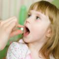 Troppi antibiotici ai bambini: è colpa dei genitori?