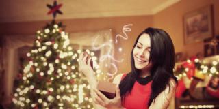 L’abito per le feste di Natale? Elegante e su misura per il proprio fisico