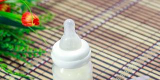 Latte in polvere: meglio l’aglio dei disinfettanti chimici?