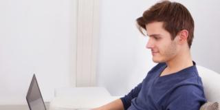 Sesso: i giovani lo imparano su internet