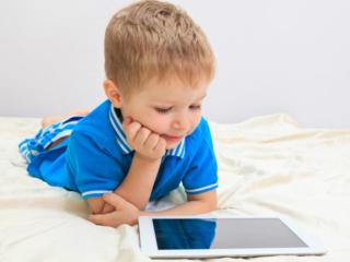 Bambini: attenzione alla troppa tecnologia 