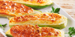Zucchine ripiene al forno con ricotta e crescenza