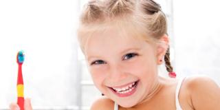 Bambini: sempre più carie nei denti da latte 
