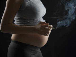 Stress e fumo in gravidanza possono creare dipendenza nel figlio