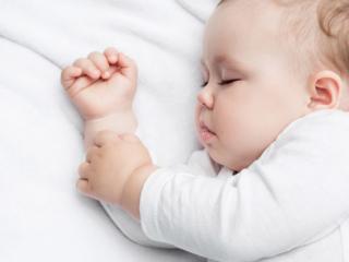 I metodi “educativi” al sonno non fanno male
