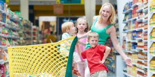 Al bimbo solo alimenti specifici per la prima infanzia