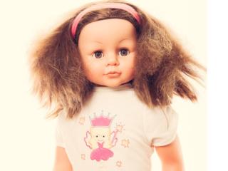 Lammily, la bambola anti barbie dalle misure reali 