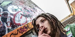 Cannabis e mix personali: ecco le droghe degli adolescenti italiani