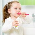 Salute bambini: rischio carie se l’allattamento dura troppo?