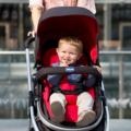Vivi bene la città con il passeggino più versatile