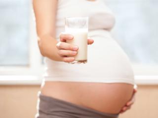 Gravidanza: poca vitamina D aumenta rischio carie nel bebè