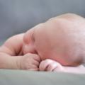 Sonno del neonato interrotto? La colpa è dell’evoluzione