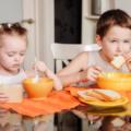 Alimentazione bambini: troppe vitamine?