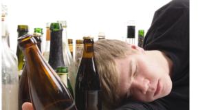 I giovani non conoscono i rischi del mix energy drink-alcol