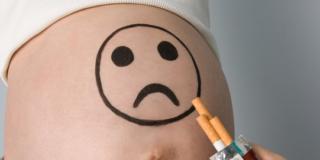 Mamme fumatrici o in sovrappeso? Il rischio è bambini obesi