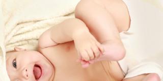 Il bebè ha un gonfiore all’inguine: che cosa sarà?