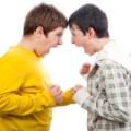 Teenager aggressivi perché la scuola inizia troppo presto?