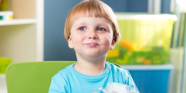 Osteoporosi: la prevenzione inizia da bambini