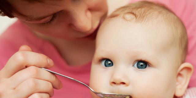 In spiaggia libera cosa può mangiare una bimba di 11 mesi?