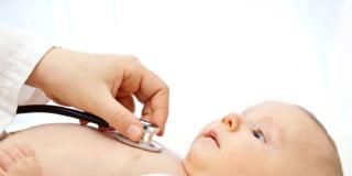 Controlli neonato – secondo mese – visita dal pediatra