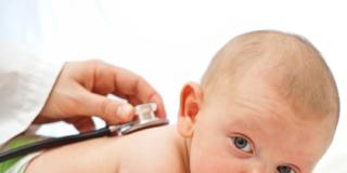 Controlli neonato – primo mese – visita dal pediatra