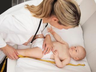 Controlli e visita del neonato dal pediatra – 3°mese
