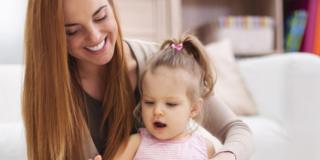 Raccontare fiabe e favole al bambino
