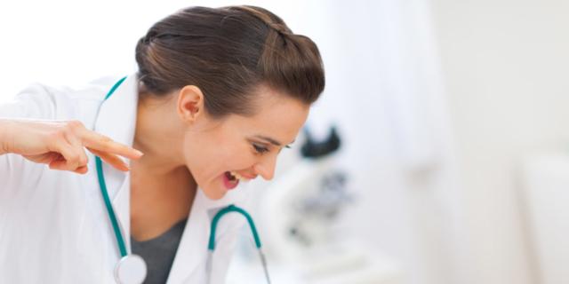 Controlli neonato – undicesimo mese – visita dal pediatra Controlli neonato – undicesimo mese – visita dal pediatra