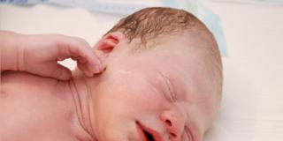 Liberazione delle vie respiratorie del neonato