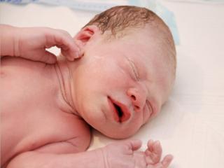 Liberazione delle vie respiratorie del neonato
