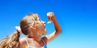 Fast food: fa male non solo alla linea ma anche al cervello