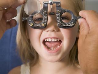 Bambini: quando iniziare i controlli della vista?