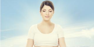 Durante e dopo la gravidanza: i benefici dello yoga